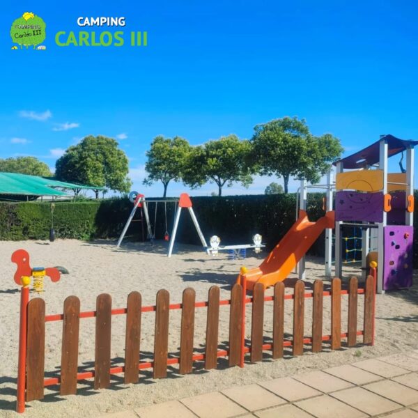 camping_carlos_iii_parque_infantil